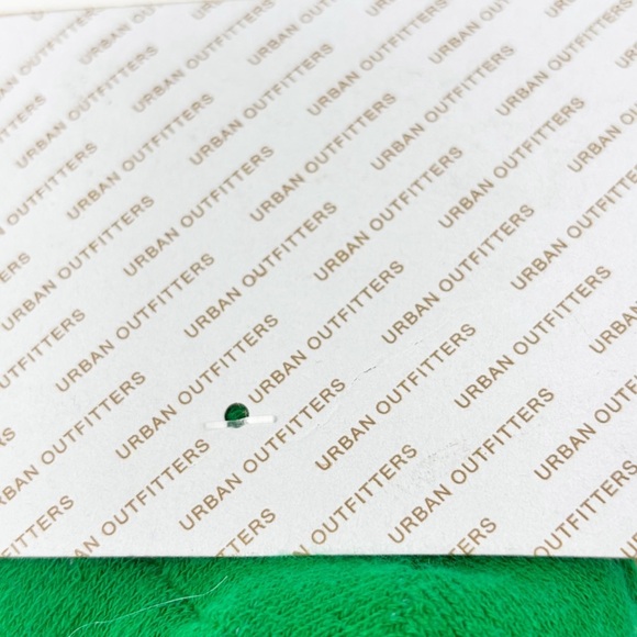 New URBAN OUTFITTERS Unisex Green Bah Humbug Cat Mid Calf Crew Socks One Size - Picture 4 of 5